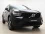 Volvo XC40 B4 211pk Automaat R-Design / Adapt. Cruise / Stoelverwarming / Trekhaak / 19'' / DAB / Alarm 3 / PDC + Camera / Lane Keeping Aid /