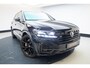 Volkswagen Touareg 3.0 TSi eHybrid 4MOTION R | 22 Inch | Trekhaak | Stoelen-pakket |