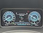 Hyundai Kona Electric EV Fashion 64 kWh / Afneembare Trekhaak / Dealer Onderhouden / Origineel Nederlands / 100% SOH / 3 Fase / Navigatie / Achteruitrijcamera / Parkeersensoren Achter /