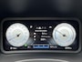 Hyundai Kona Electric EV Fashion 64 kWh / Afneembare Trekhaak / Dealer Onderhouden / Origineel Nederlands / 100% SOH / 3 Fase / Navigatie / Achteruitrijcamera / Parkeersensoren Achter /