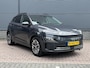 Hyundai Kona Electric EV Fashion 64 kWh / Afneembare Trekhaak / Dealer Onderhouden / Origineel Nederlands / 100% SOH / 3 Fase / Navigatie / Achteruitrijcamera / Parkeersensoren Achter /