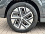 Hyundai Kona Electric EV Fashion 64 kWh / Afneembare Trekhaak / Dealer Onderhouden / Origineel Nederlands / 100% SOH / 3 Fase / Navigatie / Achteruitrijcamera / Parkeersensoren Achter /