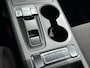 Hyundai Kona Electric EV Fashion 64 kWh / Afneembare Trekhaak / Dealer Onderhouden / Origineel Nederlands / 100% SOH / 3 Fase / Navigatie / Achteruitrijcamera / Parkeersensoren Achter /