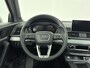 Audi Q5 50 TFSI e quattro S edition Airco | Stoelverwarming | Elektrisch Glazen Panoramadak | Bluetooth | Cruise Control | Dakrails | Elektrisch Bedienbare Achterklep | Lederen Stuurwiel | Lichtmetalen Velgen | Oplaadmogelijkheid | S-Line Exterieur | Sportstoelen | Stuurwiel Multifunctioneel |