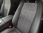 Renault Austral E-Tech full hybrid 200 techno Automaat / Fabrieksgarantie tot 04-2028 / Panoramadak / Trekgewicht 1500 kg / Pack Look / Rondomzicht camera / Apple Carplay Android Auto / Adaptief cruise control / Keyless Entry/Start / Draadloze telefoon lader /