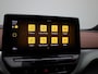 Volkswagen ID.4 Pure 52 kWh 170 PK| Dealeronderhouden |Panoramadak | Navigatie | Stuurwielverwarming | Parkeersensoren | LED Matrix | 19 Inch Velgen