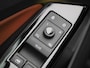 Volkswagen ID.4 Pure 52 kWh 170 PK| Dealeronderhouden |Panoramadak | Navigatie | Stuurwielverwarming | Parkeersensoren | LED Matrix | 19 Inch Velgen