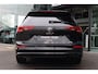 Volkswagen Golf Variant 1.5 eTSI R-Line | ACC | Camera | Ambient | Stuur/Stoelverwarming | CarPlay | Sensoren