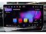 Volkswagen Golf Variant 1.5 eTSI R-Line | ACC | Camera | Ambient | Stuur/Stoelverwarming | CarPlay | Sensoren