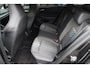 Volkswagen Golf Variant 1.5 eTSI R-Line | ACC | Camera | Ambient | Stuur/Stoelverwarming | CarPlay | Sensoren