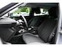 Peugeot e-2008 EV 136PK 50KWH ACTIVE AUTOMAAT / NAVI / LED / 16"LMV / CLIMA / PDC / BLUETOOTH / CRUISECONTROL / 1E EIGENAAR / SCHITTERENDE STAAT !!