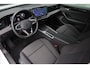 Volkswagen Passat Variant 1.5 eTSI Business | ACC | Camera | Blis | CarPlay | Stuur/Stoelverwarming |