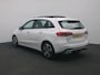Mercedes-Benz B-klasse 180 Premium Plus Ledkoplampen | Parkeerpakket met achteruitrijcamera | Sfeerverlichting | Panorama Schuif-Kanteldak | Sound system. Inclusief 24 maanden MB Certified garantie voor Europa.