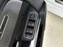 Mercedes-Benz B-klasse 180 Premium Plus | Ledkoplampen | Parkeerpakket met achteruitrijcamera | Sfeerverlichting | Panorama Schuif-Kanteldak | Sound system. Inclusief 24 maanden MB Certified garantie voor Europa.