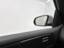 Mercedes-Benz B-klasse 180 Premium Plus | Ledkoplampen | Parkeerpakket met achteruitrijcamera | Sfeerverlichting | Panorama Schuif-Kanteldak | Sound system. Inclusief 24 maanden MB Certified garantie voor Europa.