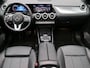 Mercedes-Benz B-klasse 180 Premium Plus Ledkoplampen | Parkeerpakket met achteruitrijcamera | Sfeerverlichting | Panorama Schuif-Kanteldak | Sound system. Inclusief 24 maanden MB Certified garantie voor Europa.