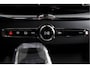 Volvo XC60 2.0 T6 Plug-in hybrid AWD Ultra Black Edition | S/K-Panodak | Elek. Trekhaak | Alarmklasse 3 | Dig. Cockpit | Adapt. Cruise | Memory Stoelen | Elek. Klep | Stoel-+stuurverw. | Camera | NAV+App. Connect | ECC | LM 21" | 0210