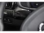 Volvo XC60 2.0 T6 Plug-in hybrid AWD Ultra Black Edition | S/K-Panodak | Elek. Trekhaak | Alarmklasse 3 | Dig. Cockpit | Adapt. Cruise | Memory Stoelen | Elek. Klep | Stoel-+stuurverw. | Camera | NAV+App. Connect | ECC | LM 21" | 0210