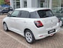 Suzuki Swift 1.2 SELECT SMART HYBRID Direct Leverbaar | Tot 10 JAAR GARANTIE! | Inclusief € 2.400,- Voorraad Voordeel