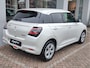 Suzuki Swift 1.2 SELECT SMART HYBRID Direct Leverbaar | Tot 10 JAAR GARANTIE! | Inclusief € 2.400,- Voorraad Voordeel