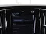 Volvo V60 2.0 B3 R-Design | Panoramadak | Trekhaak | Leder | Memory | Stuur/stoel verwarming | Harman/Kardon | Camera | Adaptive cruise | Carplay |
