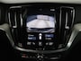 Volvo V60 2.0 B3 R-Design | Panoramadak | Trekhaak | Leder | Memory | Stuur/stoel verwarming | Harman/Kardon | Camera | Adaptive cruise | Carplay |