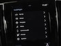 Volvo V60 2.0 B3 R-Design | Panoramadak | Trekhaak | Leder | Memory | Stuur/stoel verwarming | Harman/Kardon | Camera | Adaptive cruise | Carplay |