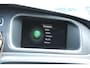 Volvo V40 Cross Country T3Automaat Nordic+ | Interieur Voorverwarming| Verwarmbare Voorstoelen| High Performance Audio| Verwarmbare Voorruit| Volvo on Call.