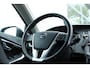 Volvo V40 Cross Country T3Automaat Nordic+ | Interieur Voorverwarming| Verwarmbare Voorstoelen| High Performance Audio| Verwarmbare Voorruit| Volvo on Call.