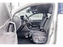 Volkswagen T-Roc 1.5 TSI 150pk DSG R-Line | Trekhaak | Stoelverwarming | Achteruitrijcamera | Navigatie | App Connect