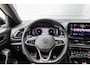 Volkswagen T-Roc 1.5 TSI 150pk DSG R-Line | Trekhaak | Stoelverwarming | Achteruitrijcamera | Navigatie | App Connect