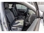 Volkswagen T-Roc 1.5 TSI 150pk DSG R-Line | Trekhaak | Stoelverwarming | Achteruitrijcamera | Navigatie | App Connect