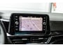 Volkswagen T-Roc 1.5 TSI 150pk DSG R-Line | Trekhaak | Stoelverwarming | Achteruitrijcamera | Navigatie | App Connect