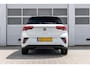 Volkswagen T-Roc 1.5 TSI 150pk DSG R-Line | Trekhaak | Stoelverwarming | Achteruitrijcamera | Navigatie | App Connect
