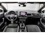 Volkswagen T-Roc 1.5 TSI 150pk DSG R-Line | Trekhaak | Stoelverwarming | Achteruitrijcamera | Navigatie | App Connect