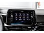 Volkswagen T-Roc 1.5 TSI 150pk DSG R-Line | Trekhaak | Stoelverwarming | Achteruitrijcamera | Navigatie | App Connect