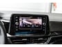 Volkswagen T-Roc 1.5 TSI 150pk DSG R-Line | Trekhaak | Stoelverwarming | Achteruitrijcamera | Navigatie | App Connect