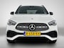 Mercedes-Benz GLA 180 AMG Line Premium | Night Pakket | Ledkoplampen | Parkeerpakket met achteruitrijcamera | Sfeerverlichting. Inclusief 24 maanden Mercedes-Benz Certified garantie voor Europa.