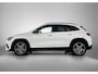 Mercedes-Benz GLA 180 AMG Line Premium | Night Pakket | Ledkoplampen | Parkeerpakket met achteruitrijcamera | Sfeerverlichting. Inclusief 24 maanden Mercedes-Benz Certified garantie voor Europa.