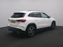 Mercedes-Benz GLA 180 AMG Line Premium | Night Pakket | Ledkoplampen | Parkeerpakket met achteruitrijcamera | Sfeerverlichting. Inclusief 24 maanden Mercedes-Benz Certified garantie voor Europa.