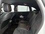 Mercedes-Benz GLA 180 AMG Line Premium | Night Pakket | Ledkoplampen | Parkeerpakket met achteruitrijcamera | Sfeerverlichting. Inclusief 24 maanden Mercedes-Benz Certified garantie voor Europa.