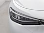 Volkswagen ID.5 Pro 77 kWh | 204 PK | SoH ... | Stoel en Stuurverwarming | Verwarmbare Voorruit | Parkeersensoren |