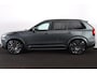 Volvo XC90 T8 Recharge AWD Ultra Dark Exec. Ed. - Luchtvering - Panorama/schuifdak - IntelliSafe Assist & Surround - 360º Camera - Bowers & Wilkins audio - Adaptieve LED koplampen - Verwarmde voorstoelen, stuur & achterbank - Parkeersensoren voor & achter - Elektr. bedienb. voorstoelen met geheugen - Geventileerde voorstoelen - Head up display - Draadloze tel. lader - Extra getint glas - 22' LMV