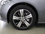 Mercedes-Benz C-klasse 300 e Luxury Line | Panoramadak | Lederen bekleding | Parkeercamera | Stoelverwarming |