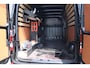 Renault Master T35 2.3 dCi 135 L2H2 Work Edition | Camera | Trekhaak | Imperiaal | Climate control | Bijrijdersbank | Laadruimte inrichting |