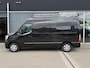 Renault Master T35 2.3 dCi 135 L2H2 Work Edition | Camera | Trekhaak | Imperiaal | Climate control | Bijrijdersbank | Laadruimte inrichting |