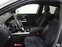 Mercedes-Benz GLA 200 Business Solution AMG / Memory-Stoelen / Panaroma-dak / Achteruitrijcamera / Sfeerverlichting /