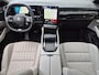 Renault Espace E-Tech full hybrid 200 iconic 7p. / Fabrieksgarantie tot 09-2027 / Panoramadak / Harman Kardon / Pack Advanced Drive / All season banden / Trekgewicht 1500 kg / Elektrische achterklep / Stuur- Stoel & Voorruit verwarming / Rondomzicht camera /