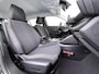 Peugeot e-2008 SUV Active 50 kWh 136pk | Accu 94% | 3-Fase | Navigatie via Apple Carplay en Android auto | Automatische airco | Cruise control |