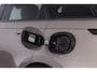 Land Rover Range Rover Velar 2.0 P400e AWD PHEV R-Dynamic Edition | PANORAMADAK | LEDER | Full LED